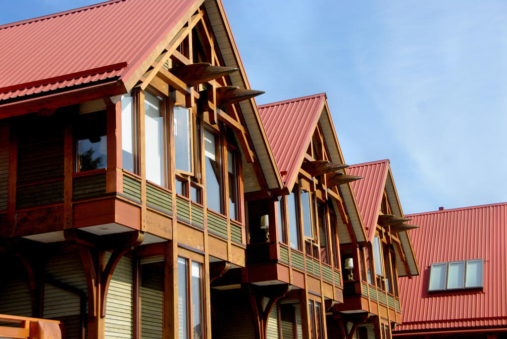 Whiskey Landing Lodge Ucluelet Exterior photo